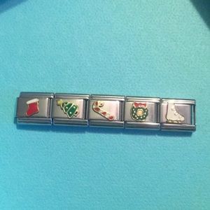 5 Christmas charms